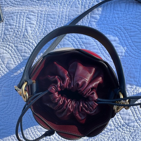 Kate Spade New York Dottie Small Bucket Bag With Crossbody Strap - Picture 8 of 15